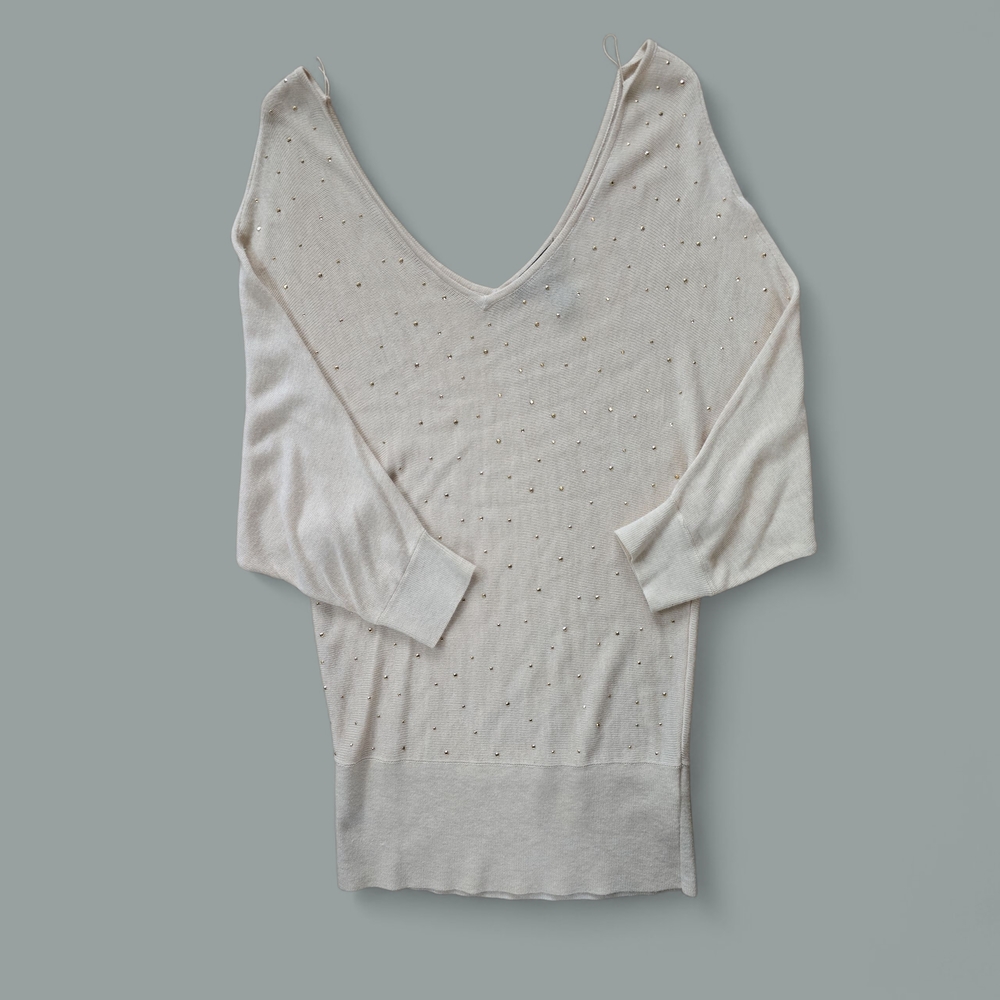 White House Black Market‎ Cream V-Neck Sweater